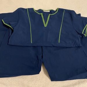 Scrub set